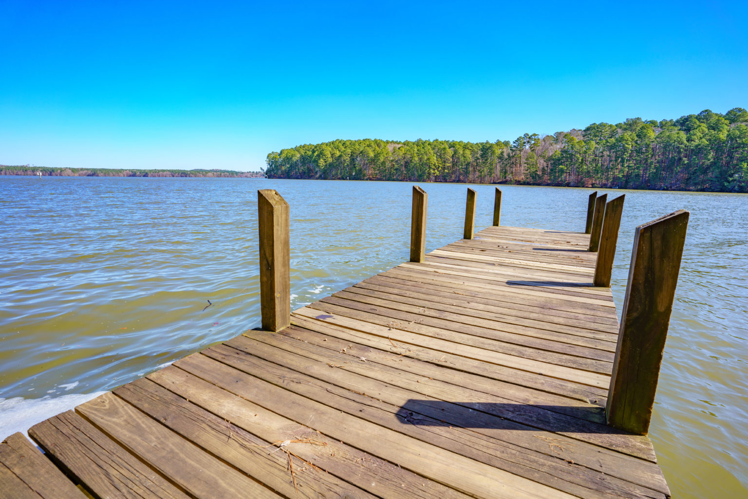 Experience the tranquility and adventure at Lake Claiborne State Park with a myriad of water activities and scenic trails. 